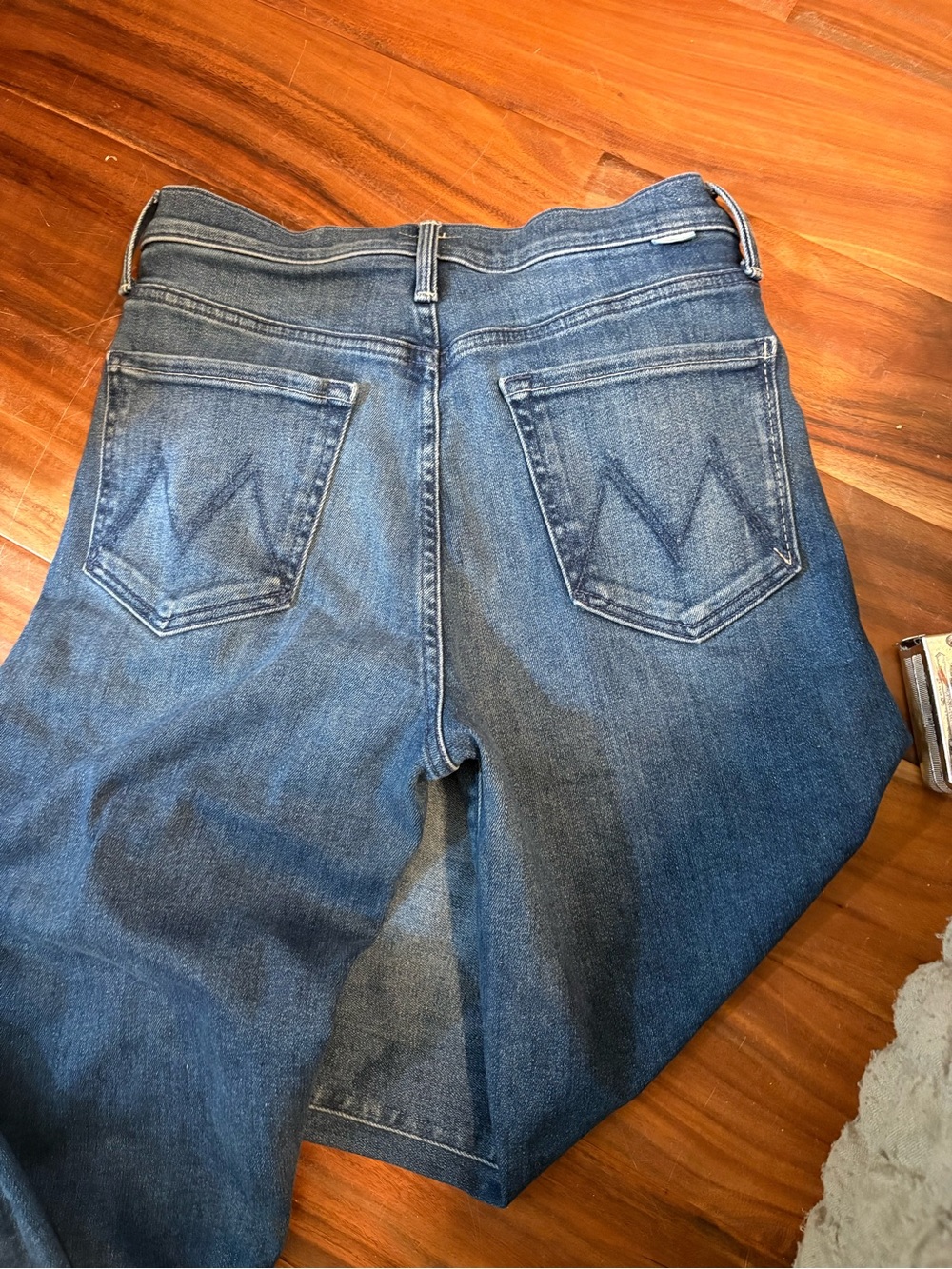 MOTHER The Tomcat Roller High Rise Wide Leg Jeans Size 28 Dark Wash (1493) - Picture 9 of 10